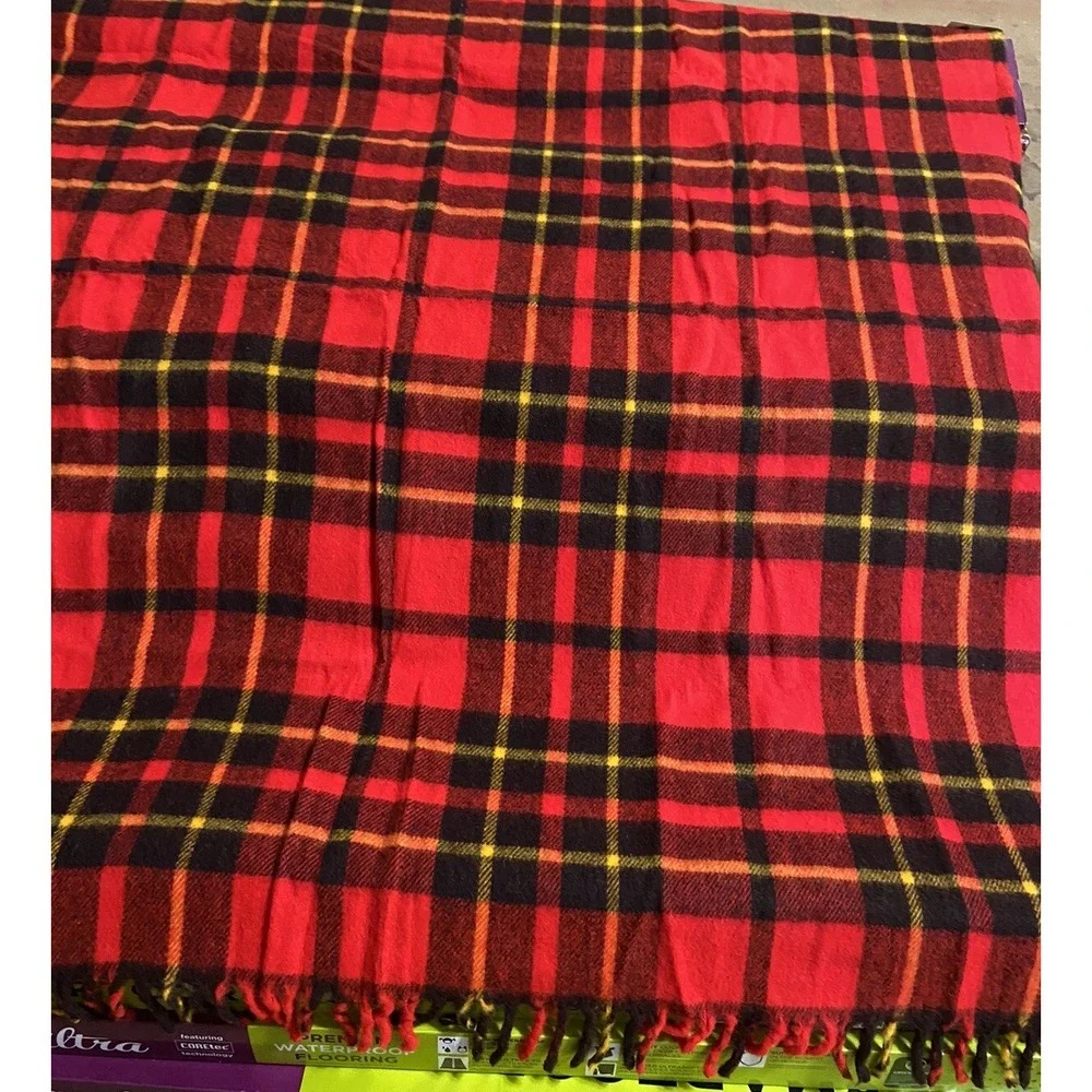 FARIBO PAK-A-ROBE Tartan Plaid Acrylic Blanket Stadium‎ Throw NEW